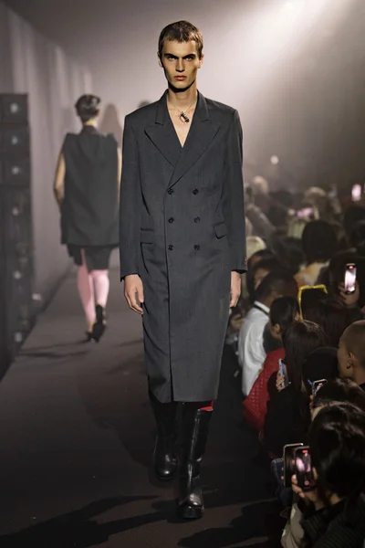 Look 62